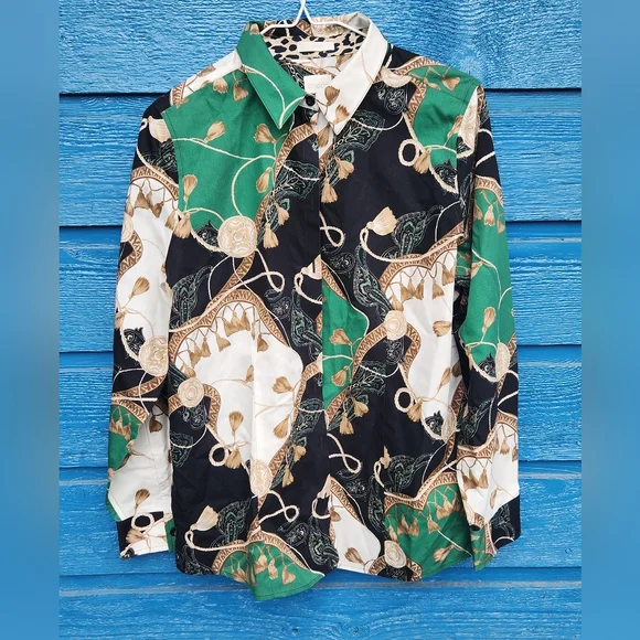 Beautiful shirt - Picture 1 of 6